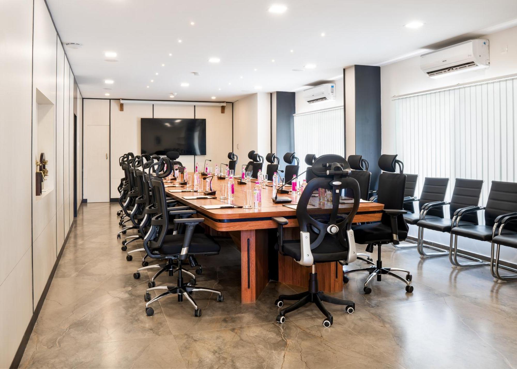 Shulem Boutique Hotel Dimāpur Esterno foto